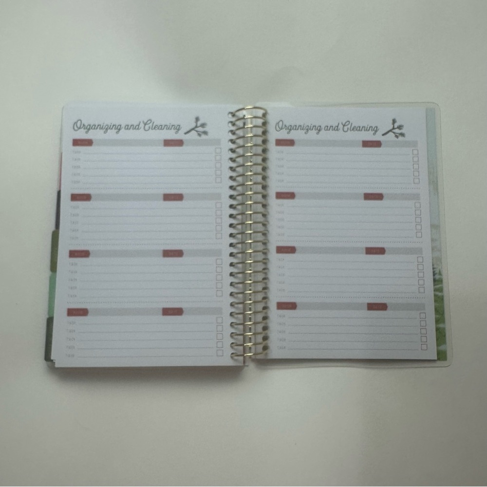 Michaels Recollections Holiday Keepsake Planner - Picture 14 of 14